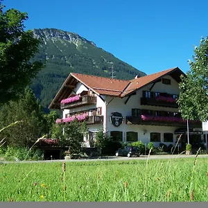 Pfrontener Hof Guest house